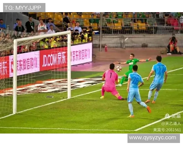 国安与苏宁赛场冲突视频曝光引发热议球迷反应各异