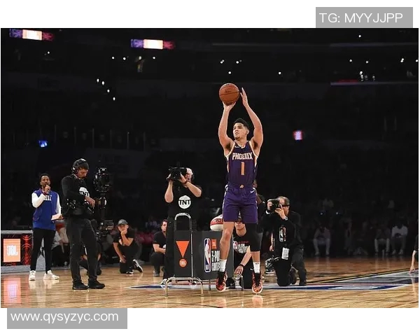 德文布克领衔太阳队冲击季后赛全力以赴展现领袖风范