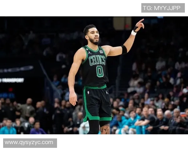 杰森塔图姆如何在NBA赛场上展现领袖风范与卓越才华